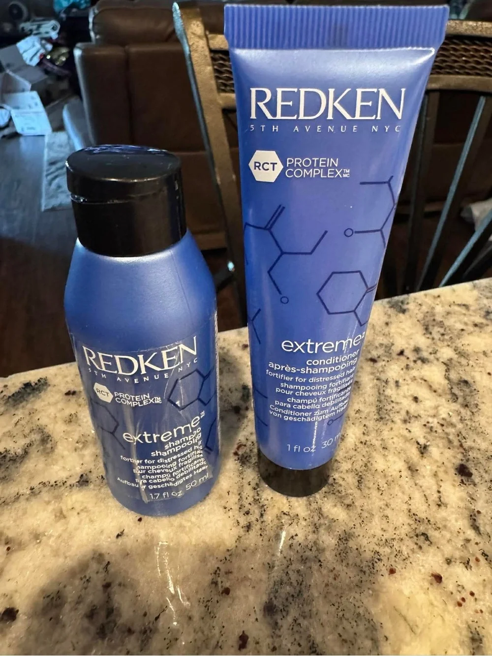2pc set Redken Extreme Blue Strengthening Shampoo & Conditioner Duo